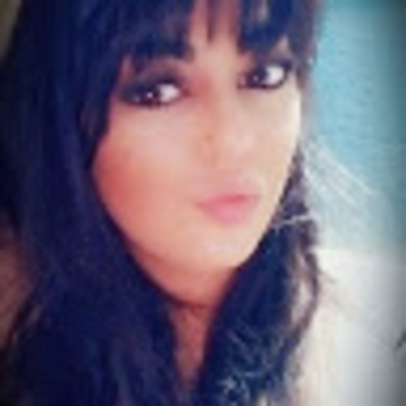 Meet your Posher, Janna - Picture 1 of 1